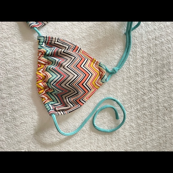 String Bikini Set - Picture 4 of 11